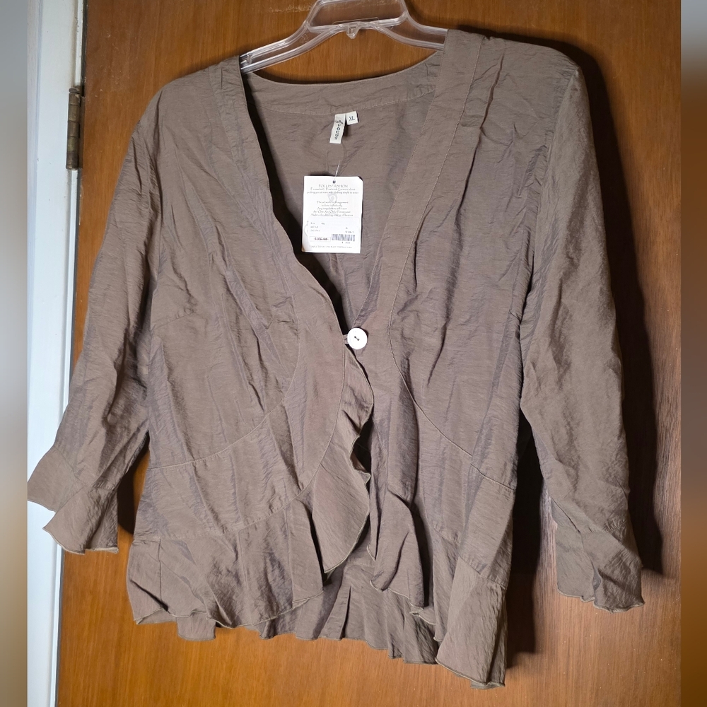 Focus Fashion Walnut Brown Crinkle Ruffle Hem 3/4 Sleeve Jacket Top – XL NWT